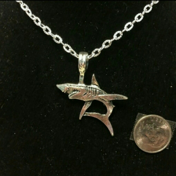 🦈  HANDCRAFTED SHARK CHARM NECKLACE  TIBETAN SILVER 18" CHAIN ✨️ - Picture 2 of 3